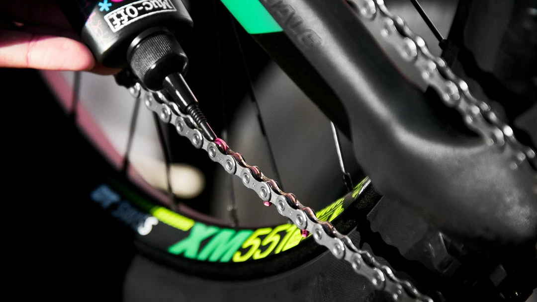 Brand new 😍 Muc Off Muc-Off - C3 Ceramic Wet Chain Lube - 120ml Accessories 🌟 5 Muc Off Muc-Off - C3 Ceramic Wet Chain Lube - 120ml Accessories