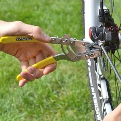 Accessories Pedros Steel Derailleur / Brake Cable Puller