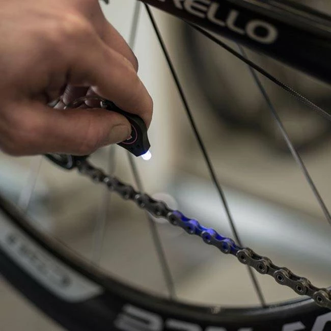 Flash Sale 🤩 Muc Off Muc-Off Limited Edition Team SKY Hydrodynamic Chain Lube 50ml With UV Torch 🔥 2 Muc Off Muc-Off Limited Edition Team SKY Hydrodynamic Chain Lube 50ml With UV Torch